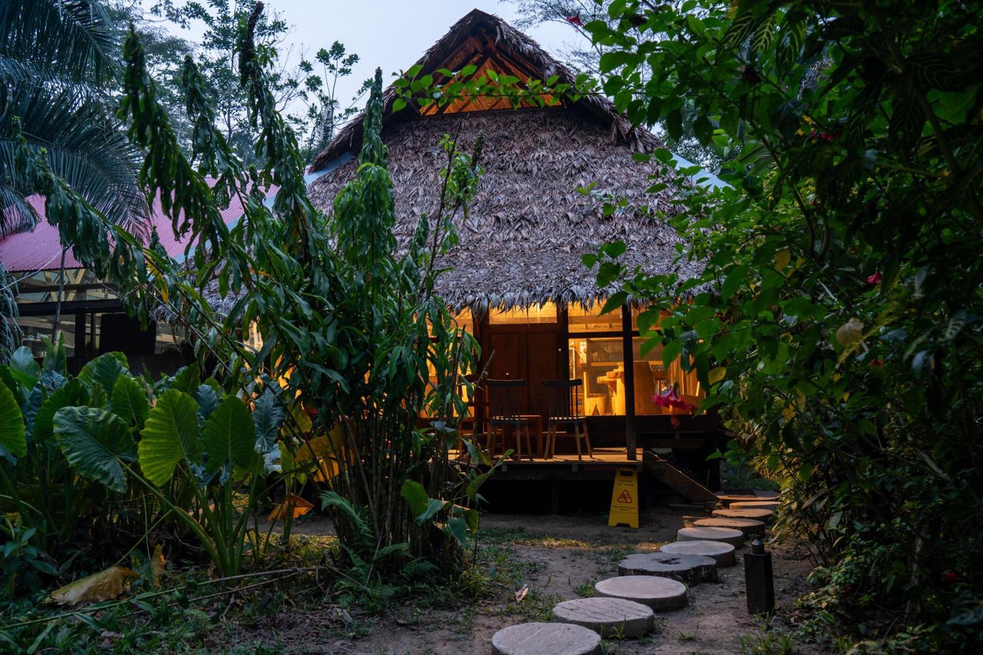 Ecolucerna Lodge Tambopata Puerto Maldonado Exterior photo